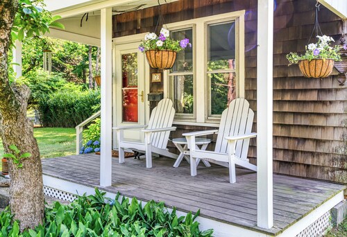 East Hampton Village Fringe