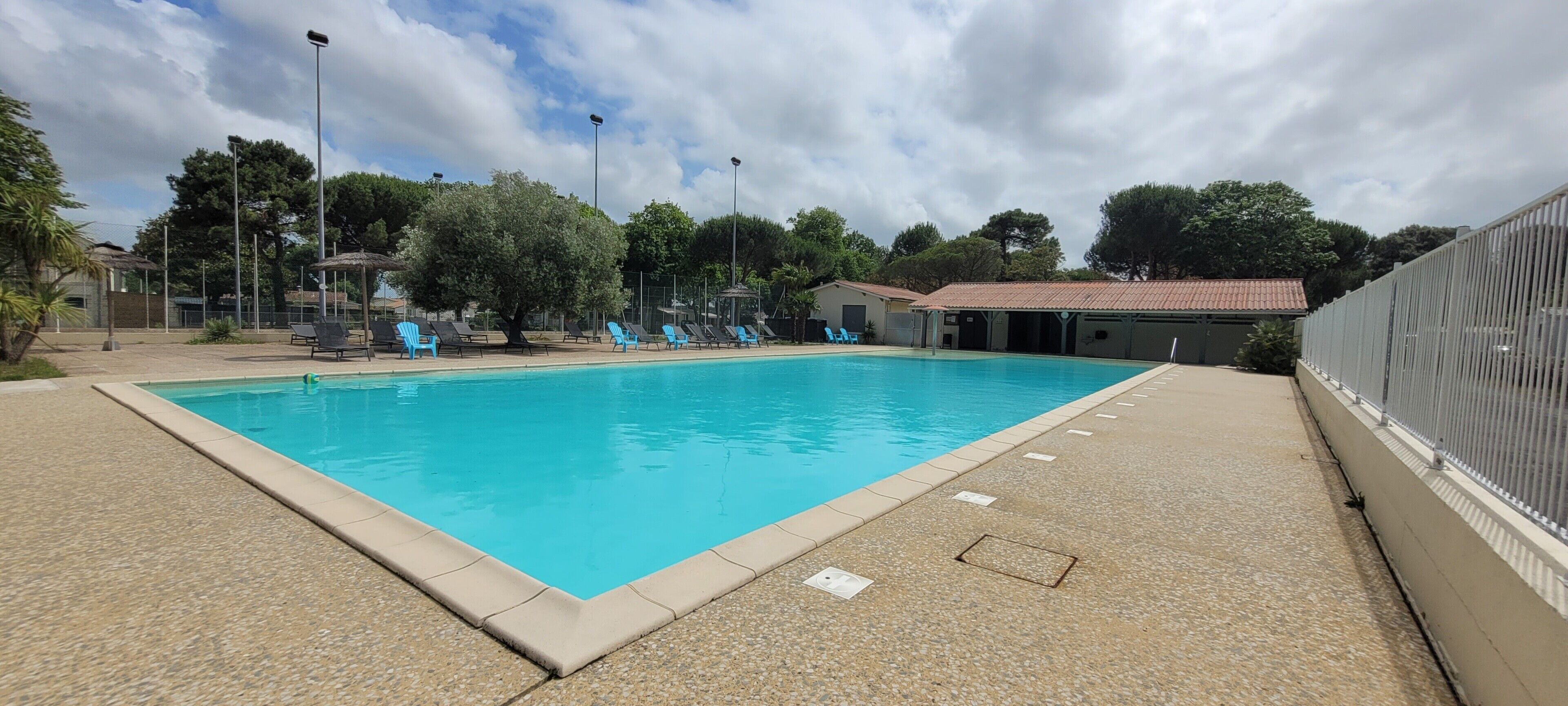 Opvarmet pool