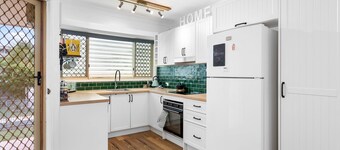 Seaside Serenity: Charming 2-Bedroom Getaway