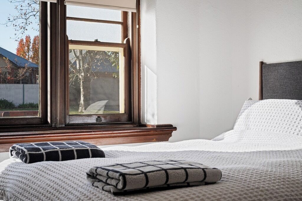 3 chambres, fer et planche à repasser, Wi-Fi, draps fournis