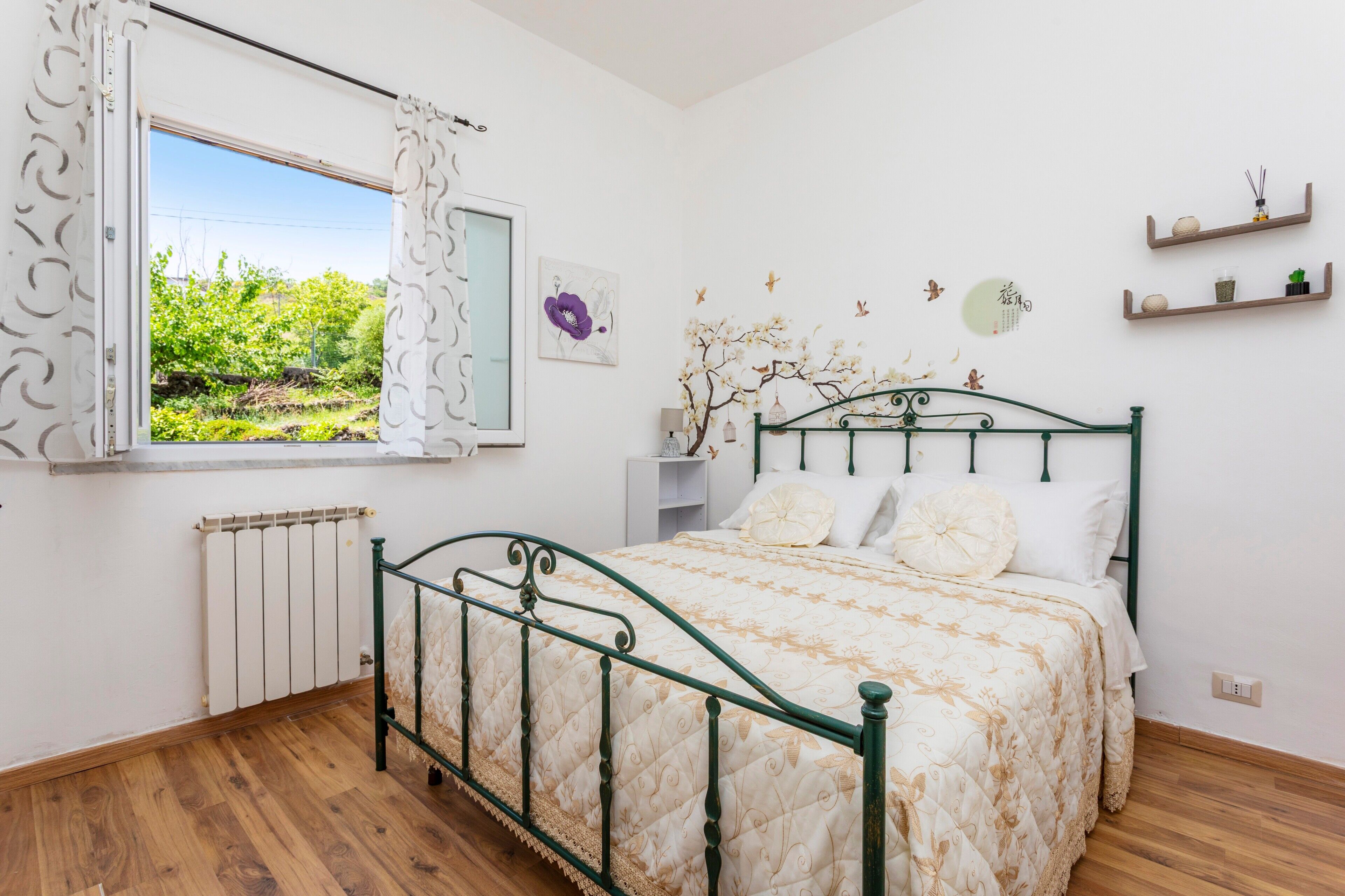 2 bedrooms, iron/ironing board