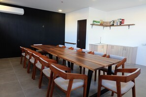 Banquet hall - Casa Charlie B&B (Makati)