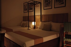 1 chambre, bureau, espace de travail pour ordinateur portable