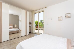 1 bedroom, iron/ironing board, bed sheets