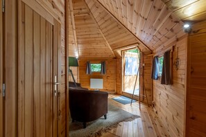 Interior - Grand Kota with Private Nordic Bath – Cozy Cabin, Kota Grill (Saint-Cybranet)