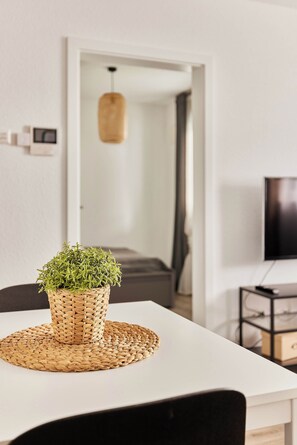 Repas dans la chambre