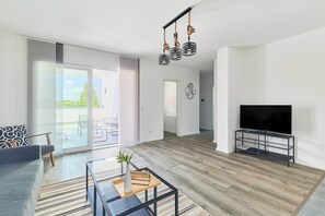 Attico Deluxe, 2 camere da letto | Televisione