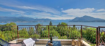 Mon Reve Lake View Pool, Stresa