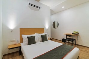Deluxe Room | Free WiFi - RG Suites Thoraipakkam (Chennai)