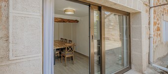 Holiday Home 'La Cabaña De Cascajares' with Mountain View, Balcony and Wi-Fi