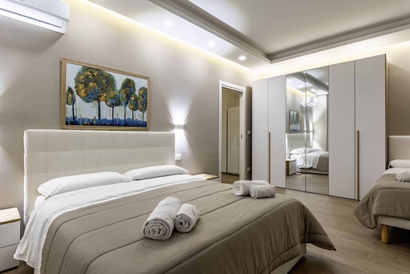 2 chambres, fer et planche à repasser, Wi-Fi, draps fournis