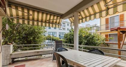 GuestHost - Villa Tina!