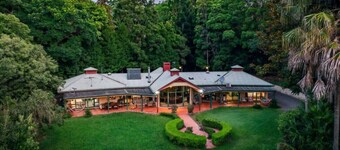 Evermoore Homestead - Stunning Views, Swimming Hole