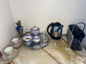 Coffee and/or coffee maker - Evermoore Homestead - Stunning Views, Swimming Hole (Gleniffer)