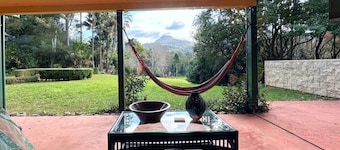 Evermoore Homestead - Stunning Views, Swimming Hole