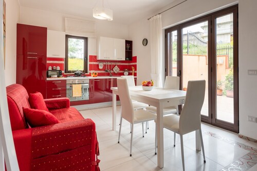 Apartment 'Luna Rossa' with Mountain View, Wi-Fi and Air Conditioning