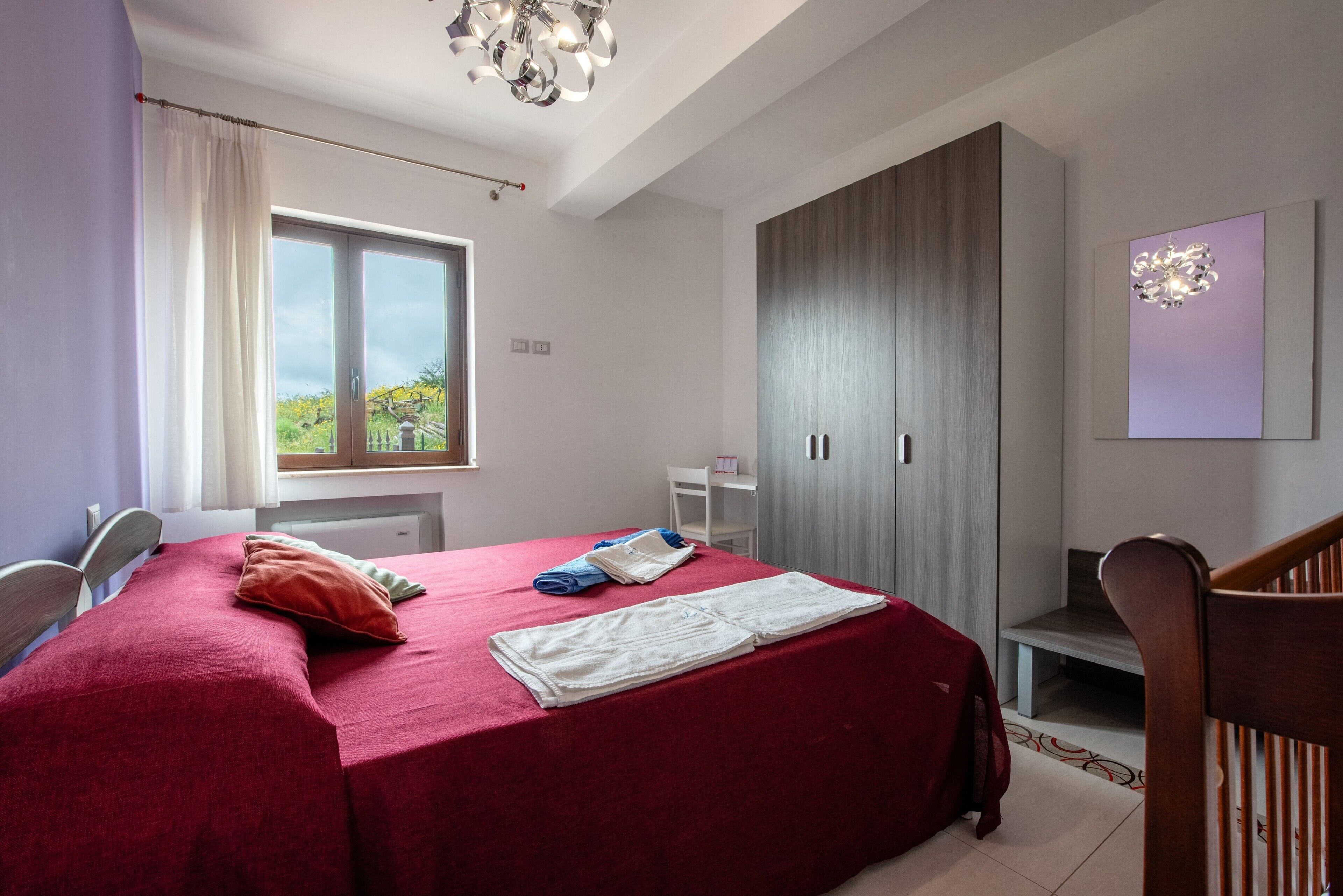 1 chambre, fer et planche à repasser, Wi-Fi gratuit, draps fournis