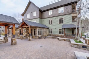 Exterior - Balcony & Pool, Steps to Lifts, Peak 9 & Main St | Water House 5204 by AvantStay (Breckenridge)