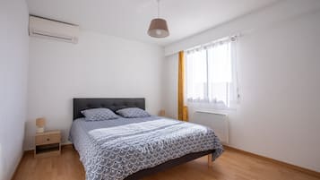 1 Schlafzimmer, BĂŒgeleisen/BĂŒgelbrett, kostenloses WLAN, BettwĂ€sche