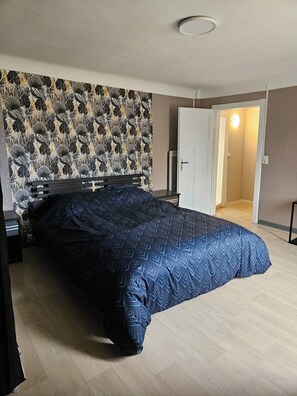 2 Schlafzimmer, Bügeleisen/Bügelbrett, WLAN, Bettwäsche