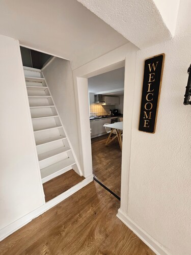 2 bedroom private vacation home in insming