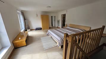2 Schlafzimmer, Bügeleisen/Bügelbrett, WLAN, Bettwäsche