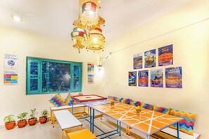 Coin salon dans le hall