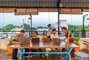 Khu tiếp khách ở sảnh