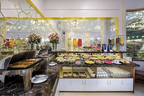 Colazione a buffet inclusa, servita tutte le mattine
