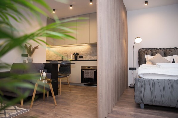 1 chambre, fer et planche à repasser, lit parapluie, Wi-Fi gratuit