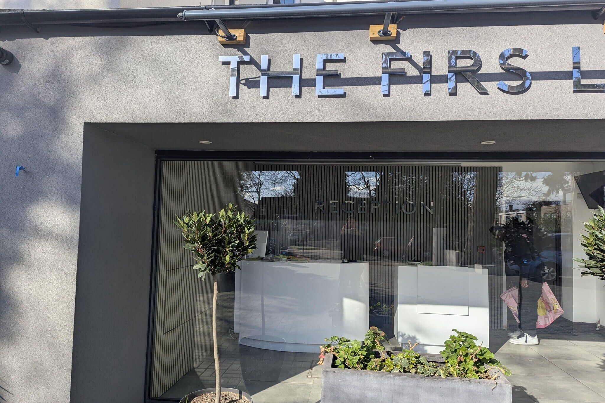 تفاصيل الفندق من الخارج