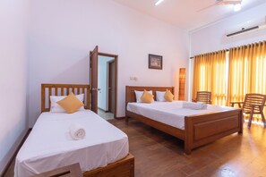 2 bedrooms, desk, iron/ironing board, free WiFi