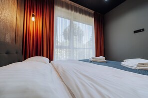 1 chambre, fer et planche à repasser, lit parapluie, Wi-Fi gratuit