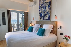 Panoramic Quadruple Room, Ensuite, Sea View | Premium bedding, free WiFi - Résidence Les Suites Pereire (Arcachon)
