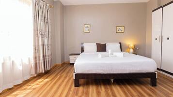 Egyptian cotton sheets, premium bedding, memory foam beds, desk