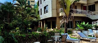 Eldon Suites & Apartment Hotel