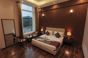 Caja de seguridad en la habitación y sistema de insonorización 