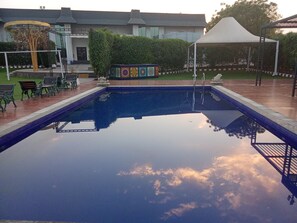 Outdoor pool - Tivoli Royal Palace (Palwal)