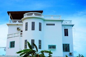 Apartment, 2 Bedrooms, Smoking, Balcony | Exterior