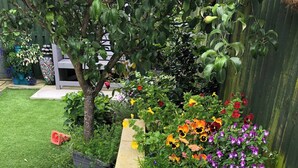 Garden - Private Flat in Wrose, Shipley, Bradford (Shipley)