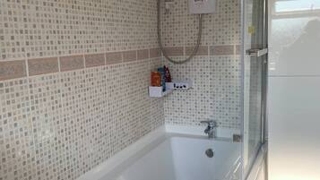 Apartment, 1 Bedroom, Garden View | Bathroom | Toilet paper