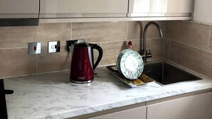 Interior - Private Flat in Wrose, Shipley, Bradford (Shipley)