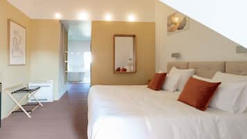 Suite, Ensuite | 1 bedroom, premium bedding, in-room safe, individually decorated