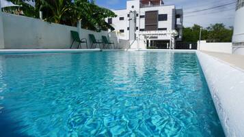 Kamar, 1 kamar tidur, Boleh Merokok, patio | Kolam renang | Kolam renang outdoor