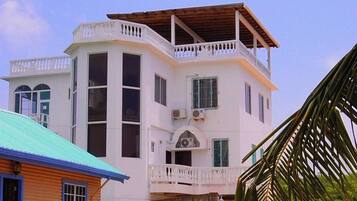 Room, 1 Bedroom, Smoking, Patio | Exterior