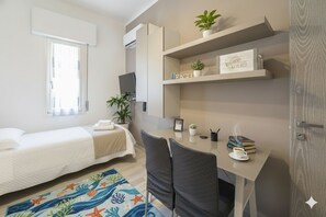 Apartment, Balcony
