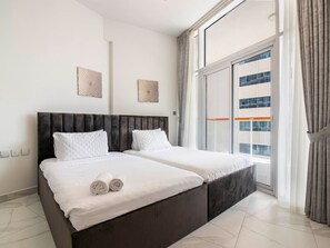 2 Schlafzimmer, Schreibtisch, Bügeleisen/Bügelbrett, WLAN