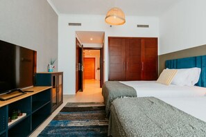 2 bedrooms, desk, iron/ironing board, WiFi