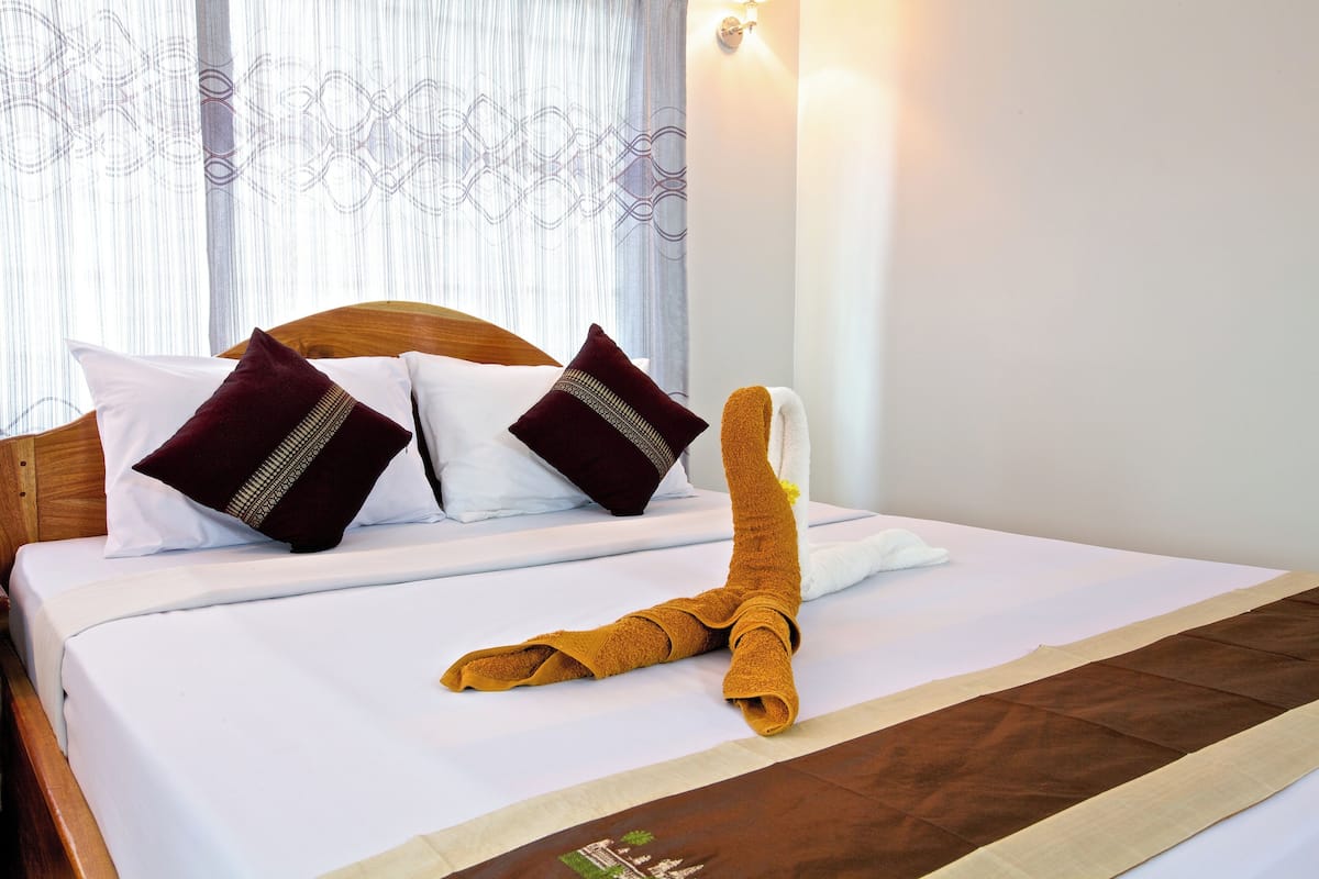Premium bedding, minibar, individually decorated, desk