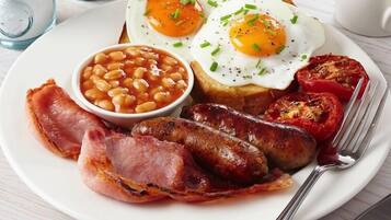 Daily continental breakfast (USD 3.5 per person)